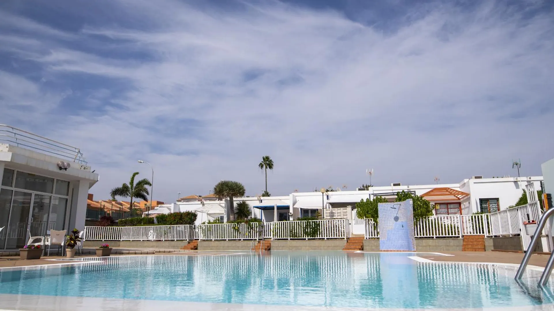 G G Spacious Bungalow In Maspalomas Sonnenland